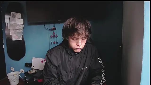 Santiago kiler online show from April 4, 7:44 pm