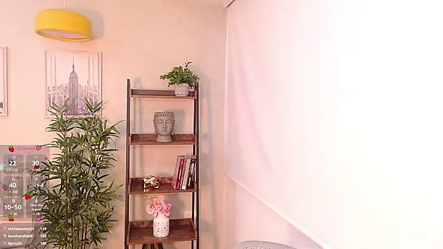 Snapshot of Sassy--Girl chatting on February 12, 6:51 pm Sassy--Girl online show from February 12, 6:51 pm