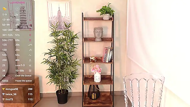 Snapshot of Sassy--Girl chatting on February 13, 6:38 pm Sassy--Girl online show from February 13, 6:38 pm