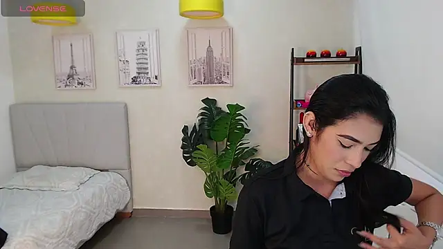 Snapshot of Sassy--Girl chatting on March 18, 6:04 pm Sassy--Girl online show from March 18, 6:04 pm