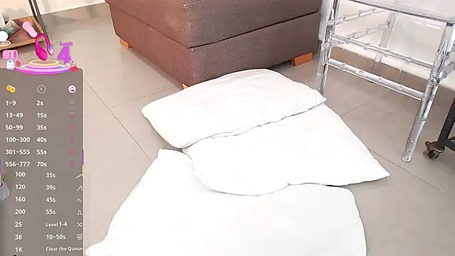 Snapshot of Sassy--Girl chatting on March 22, 6:36 pm Sassy--Girl online show from March 22, 6:36 pm