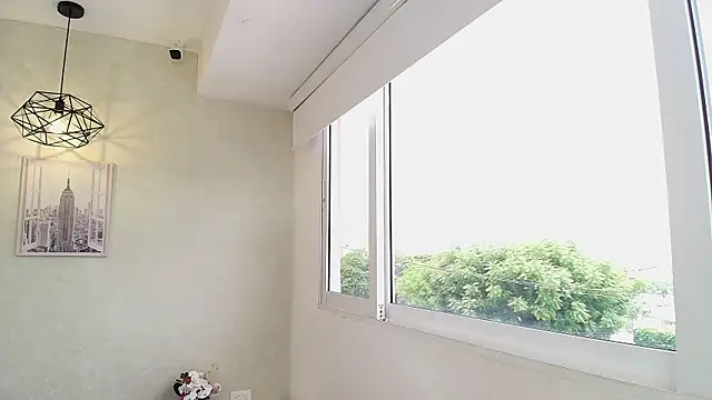 Snapshot of Sassy--Girl chatting on September 12, 6:08 pm Sassy--Girl online show from September 12, 6:08 pm