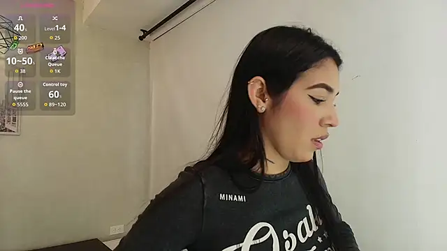 Snapshot of Sassy--Girl chatting on November 15, 6:15 pm Sassy--Girl online show from November 15, 6:15 pm