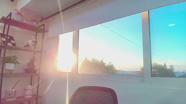 Sassy--Girl online show from March 22, 11:24 am