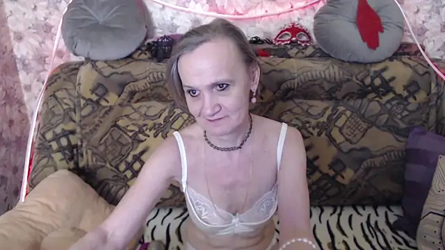 MissBekker online show from May 17, 6:04 pm