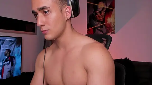 Snapshot of AlexRivera6 chatting on January 23, 4:19 am AlexRivera6 online show from January 23, 4:19 am