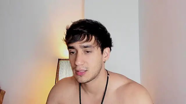 AlexRivera6 online show from December 3, 12:18 am