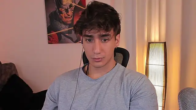 Snapshot of AlexRivera6 chatting on June 30, 1:12 pm AlexRivera6 online show from June 30, 1:12 pm