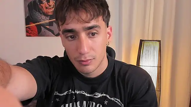 Snapshot of AlexRivera6 chatting on July 18, 1:04 pm AlexRivera6 online show from July 18, 1:04 pm