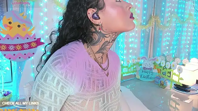 ohyesly  online show from April 1, 10:38 am