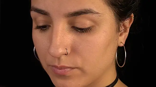 Daphne Moss online show from January 5, 1:24 am