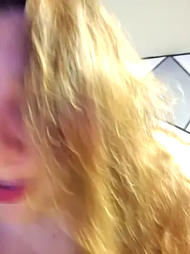 Snapshot of sakotodika chatting on March 10, 11:10 pm sakotodika online show from March 10, 11:10 pm