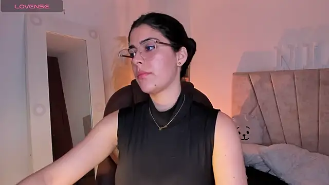 Snapshot of _Niah_ chatting on March 1, 9:15 pm Niah online show from March 1, 9:15 pm