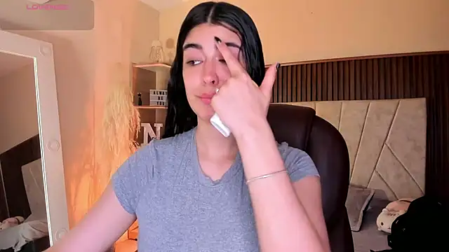 Snapshot of _Niah_ chatting on September 11, 8:31 pm Niah online show from September 11, 8:31 pm