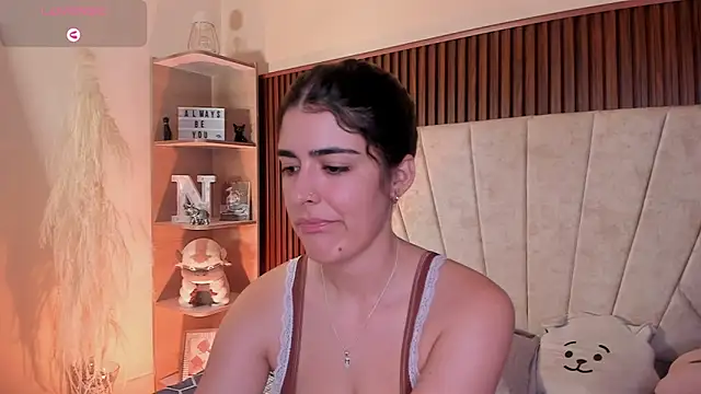 Snapshot of _Niah_ chatting on October 19, 8:53 pm Niah online show from October 19, 8:53 pm