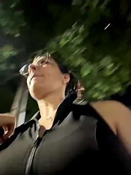 Snapshot of _Niah_ chatting on November 1, 11:29 pm Niah online show from November 1, 11:29 pm