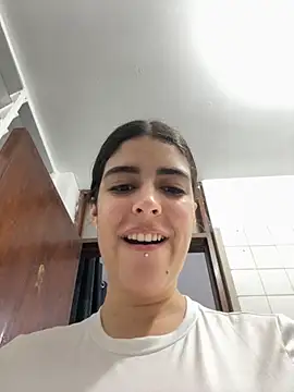 Snapshot of _Niah_ chatting on November 15, 1:14 am Niah online show from November 15, 1:14 am