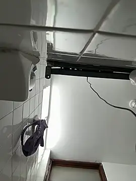  Niah  online show from February 2, 8:40 pm