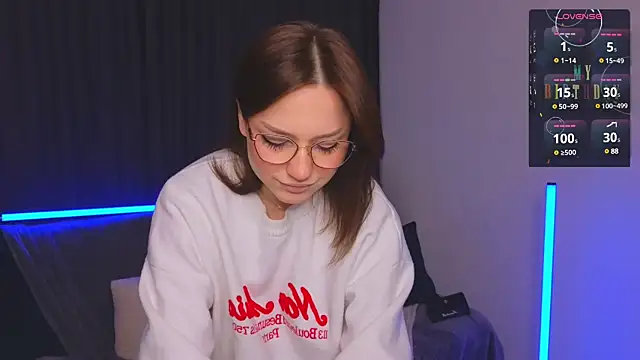 Snapshot of Eva_Doo chatting on January 31, 1:43 am Eva Doo online show from January 31, 1:43 am