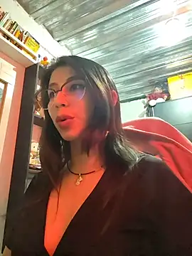 kateeen18 online show from December 15, 3:00 am