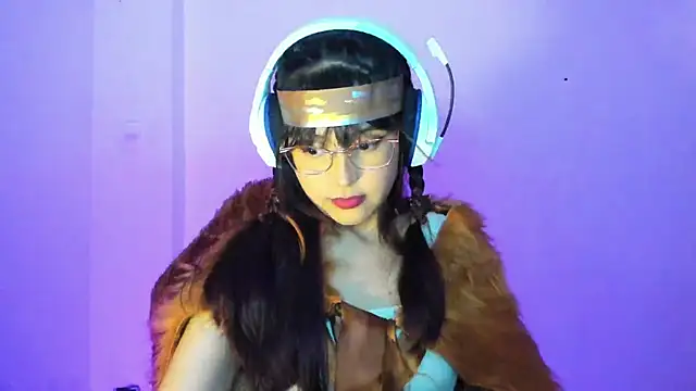 Snapshot of Little_Lisy chatting on December 1, 5:01 am Little Lisy online show from December 1, 5:01 am