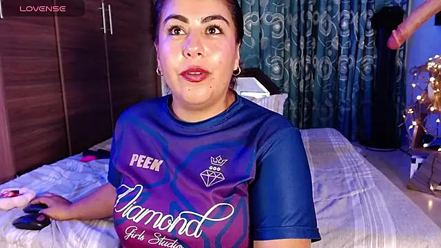 gatuwildhott online show from September 18, 6:21 pm