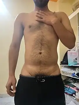 Snapshot of BhabhiLover069 chatting on February 5, 4:27 am BhabhiLover069 online show from February 5, 4:27 am