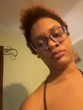 nickytheehawtie online show from February 24, 1:42 pm