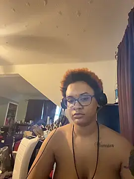 Snapshot of nickytheehawtie chatting on March 1, 11:07 pm nickytheehawtie online show from March 1, 11:07 pm