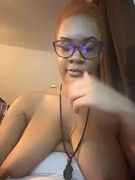 Snapshot of nickytheehawtie chatting on March 20, 2:00 pm nickytheehawtie online show from March 20, 2:00 pm