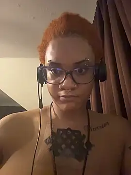 Snapshot of nickytheehawtie chatting on March 28, 1:38 am nickytheehawtie online show from March 28, 1:38 am