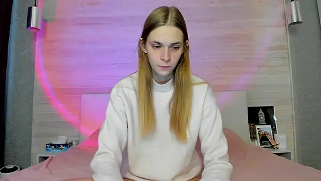 molly hunt  online show from November 18, 3:56 am