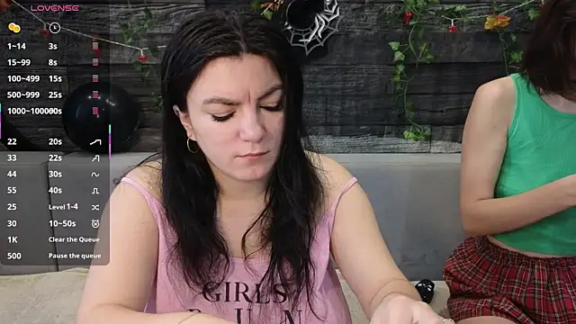 Snapshot of Vika_loves_you chatting on November 1, 2:13 am Vika loves you online show from November 1, 2:13 am