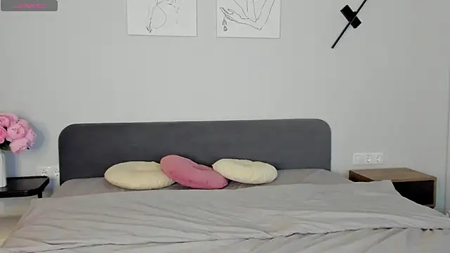 Snapshot of miss_emily_ chatting on March 4, 1:11 am miss emily online show from March 4, 1:11 am