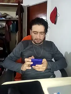 Snapshot of real_life_ chatting on November 9, 9:57 pm real life online show from November 9, 9:57 pm