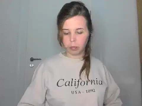 Snapshot of loveis007 chatting on March 7, 9:48 pm loveis007 online show from March 7, 9:48 pm