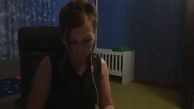 Snapshot of loveis007 chatting on October 30, 8:42 pm loveis007 online show from October 30, 8:42 pm