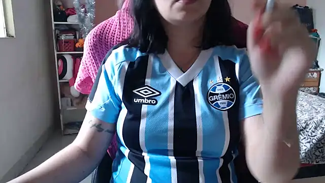 Snapshot of Ta_maravilhosaaa chatting on December 21, 4:46 pm Ta maravilhosaaa online show from December 21, 4:46 pm