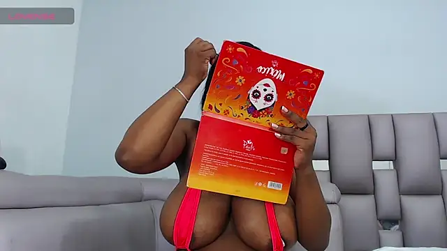 Snapshot of malorybrown chatting on February 5, 1:16 pm malorybrown online show from February 5, 1:16 pm