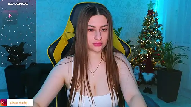 Elishka  online show from December 25, 5:15 pm