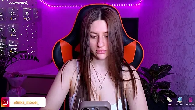 Elishka  online show from February 8, 9:18 pm