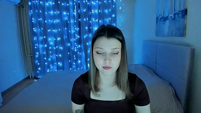 SoniNesti online show from December 18, 1:02 pm