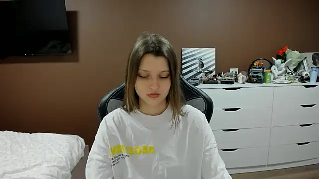 SoniNesti online show from March 26, 2:44 pm