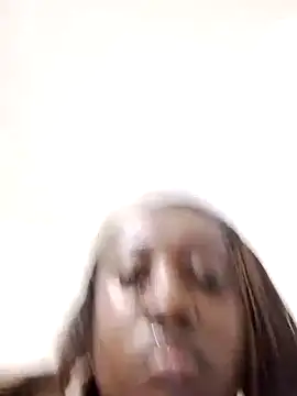 ShaniaBrownn online show from September 15, 10:43 pm