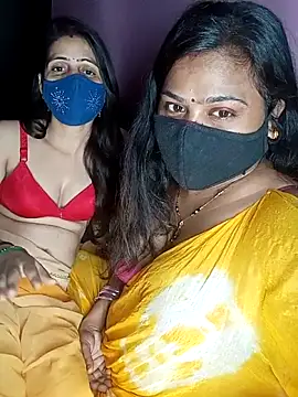 Snapshot of cutee__crazy chatting on October 8, 7:22 pm cutee crazy online show from October 8, 7:22 pm