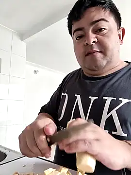 naughty bear online show from March 11, 1:39 pm