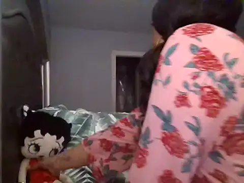 MSweetLindaParks online show from February 15, 12:11 pm