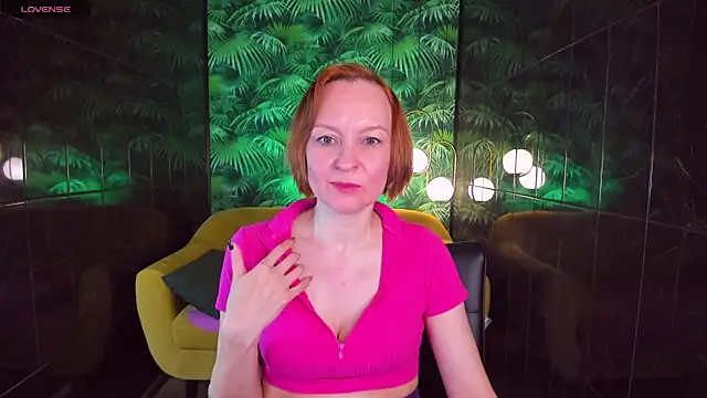 Snapshot of NikaGentle chatting on January 10, 5:58 am NikaGentle online show from January 10, 5:58 am