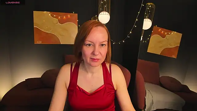 Snapshot of NikaGentle chatting on March 4, 5:53 am NikaGentle online show from March 4, 5:53 am