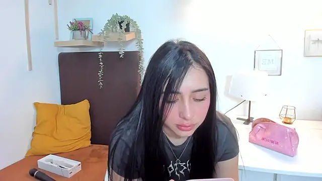 isabella jade online show from March 18, 12:38 am